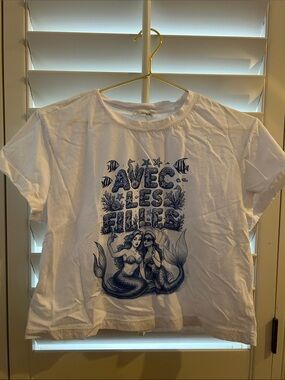 Avec Les Filles Cropped T-Shirt